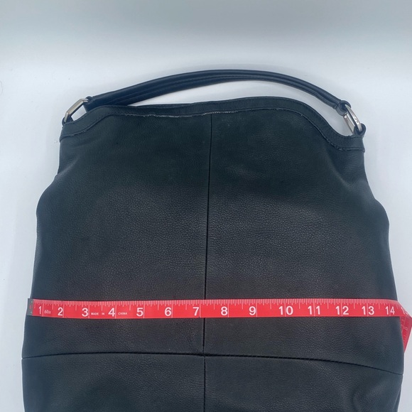 B. Makowsky Black Leather Shoulder Bag - Picture 4 of 11